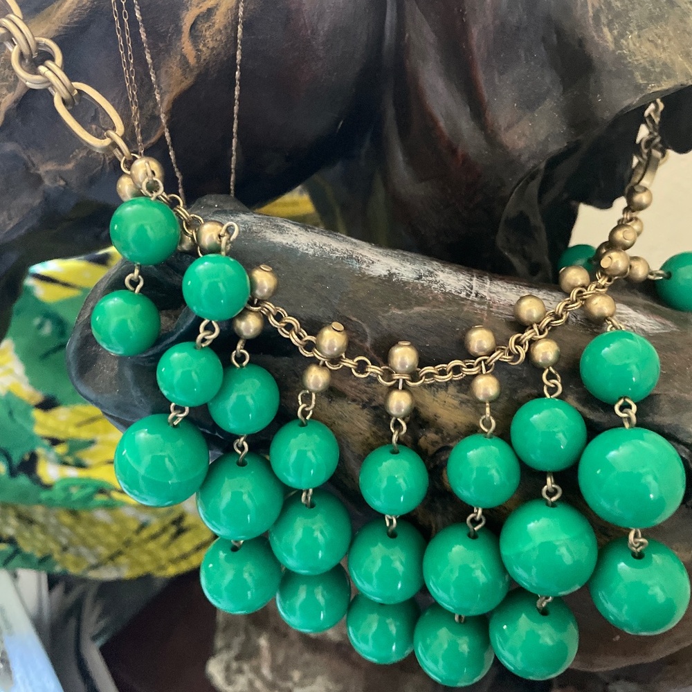 Stella and dot  green necklace